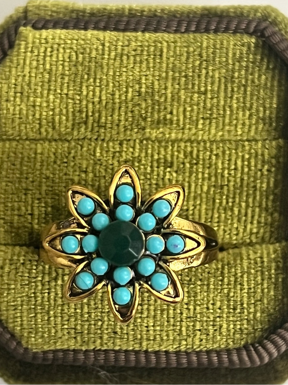 Vintage/Bohemian Design Stainless Steel Golden Flower Design Beads Ring S 9
